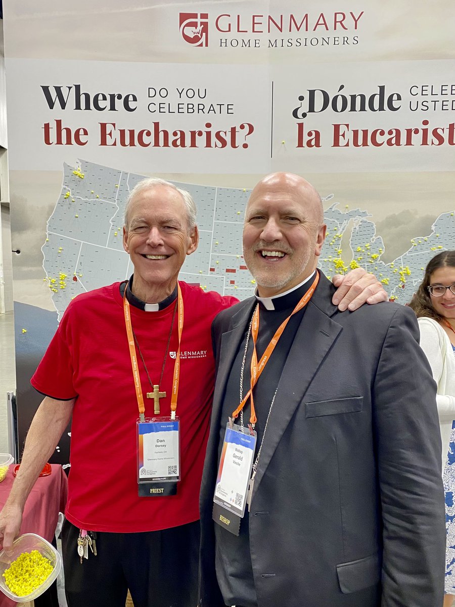 hermanodavid's tweet photo. So many wonderful people stopping by to visit at the Glenmary booth to check out our giant missionary map. #NationalEucharisticCongress https://t.co/ucutdcfDpj