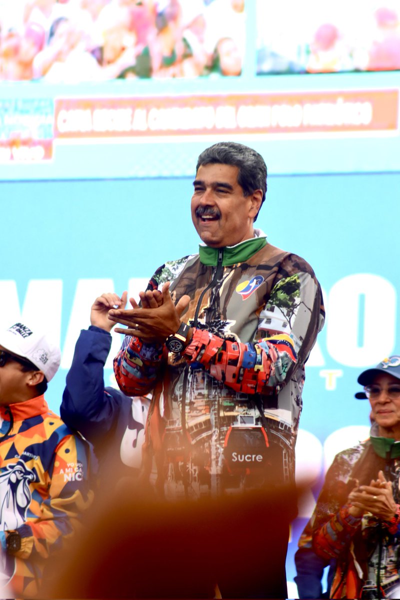 gestionperfecta's tweet photo. Un amoroso encuentro, en el que esta parroquia mostró su lealtad y total apoyo a nuestro Jefe de Estado.

¡El 28-J será una gran fiesta electoral!

#VenezuelaObrera https://t.co/pfXTa5OkyW