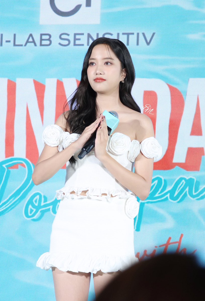 sakimina0324's tweet photo. Good Morning ☀️
Nong Freen🐰
#CiLabEventwithFreen
#srchafreen #FreenSarocha
#GoodMorningFreen https://t.co/pVKfNE6jxu