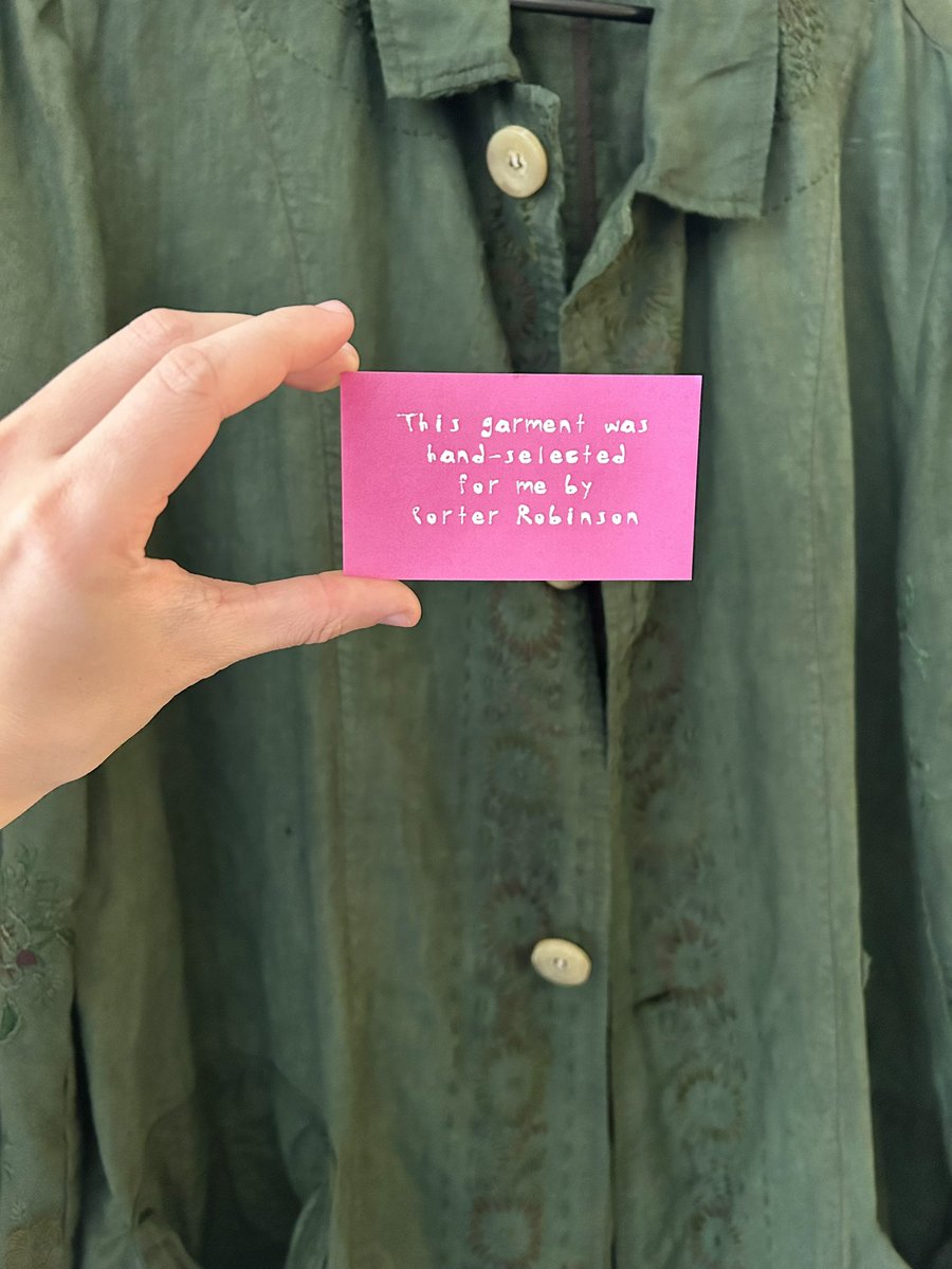 Nicole Z tweet media