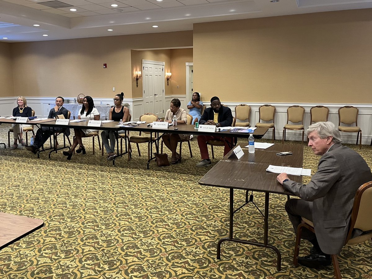 ColumbiaCRC's tweet photo. Tonight, we kicked off our new fiscal year with an energizing board meeting! 🌟 Our dedicated board members are enthusiastic about continuing our mission to foster equity and understanding within our community. Stay tuned for updates on our initiatives for this upcoming year! https://t.co/QPnn8vVb1N