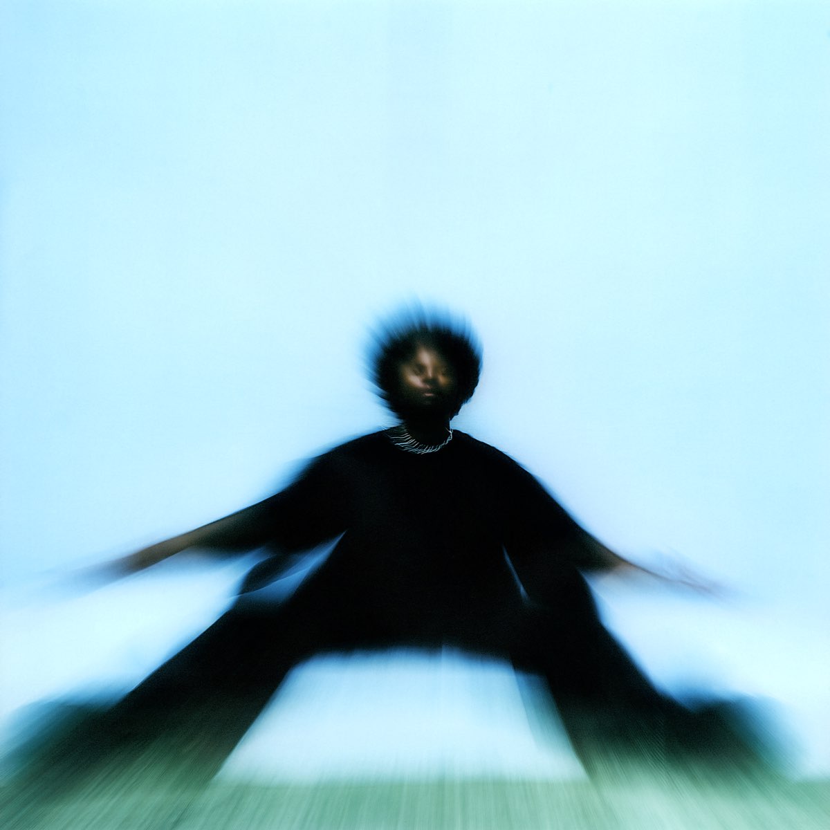 raw3entertainmt's tweet photo. NEW SINGLE &amp; VIDEO: Gallant - "Coldstar.!"  https://t.co/WCDFekvain @raw3entertainmt @SoGallant https://t.co/gqGpE6VMqu