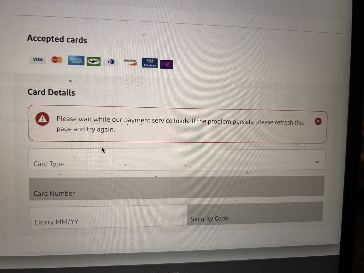 AnglimPaul's tweet photo. @AerLingus repeated attempts to book via app and website - payment (Apple pay, Revolut, and manual card entry - trying several cards) failing on both.. https://t.co/U3XRCRFPJL