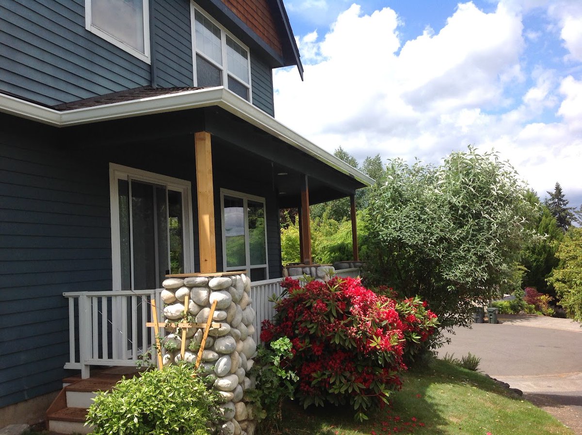 PortlandGutter's tweet image. 🌟 30+ Years of Excellence in Gutter Services! 🌟  For over three decades, we've been the go-to experts for all your gutter needs. As the rains approach, now is the perfect time to ensure your gutters are well-maintained and fully operational. (503) 575-7267