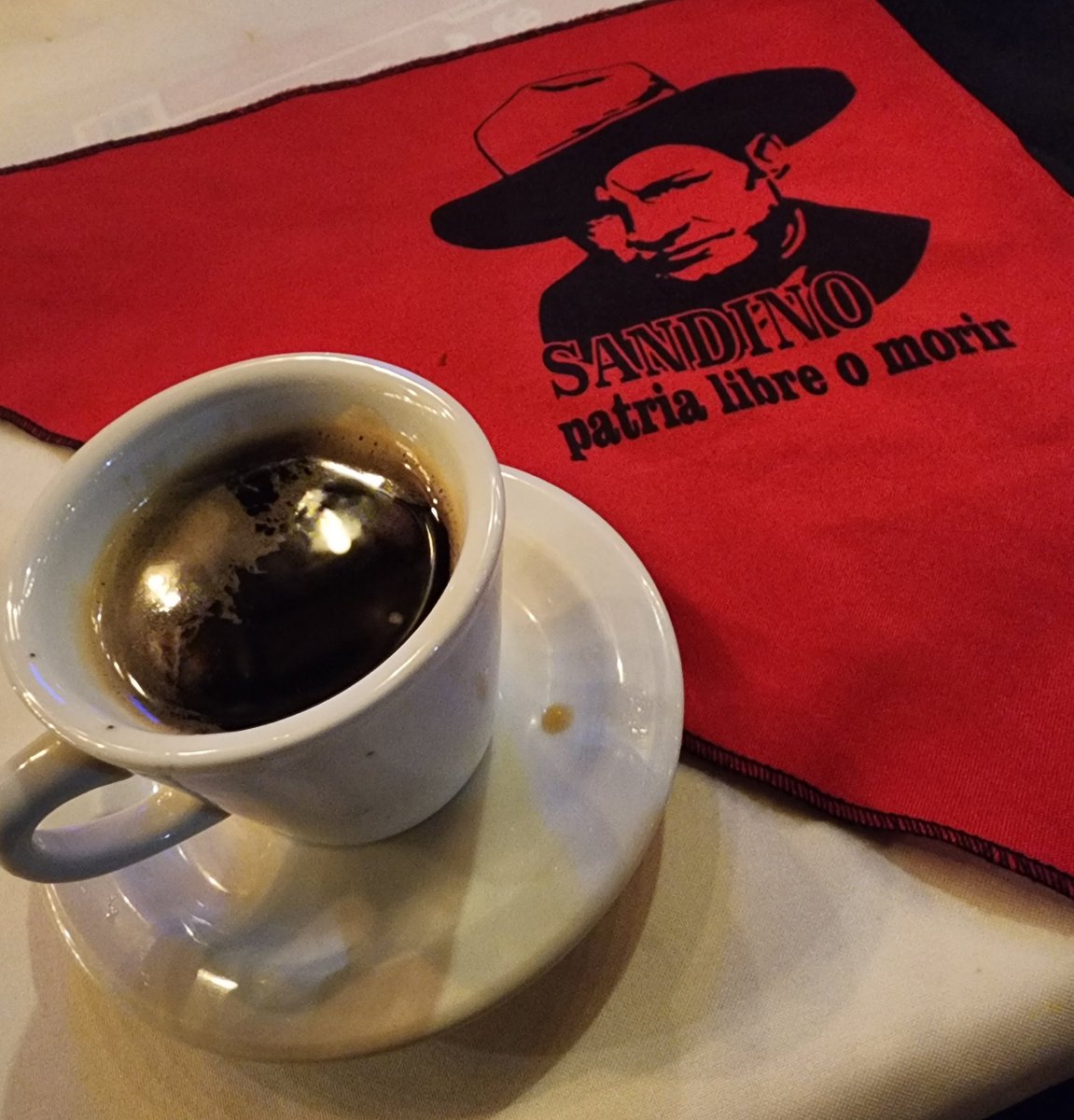 #18Julio
Cuenta regresiva para el 
4️⃣5️⃣♥️🖤1️⃣9️⃣ 

Un delicioso café con sabor a Soberanía 🔴⚫️
#Plomo19