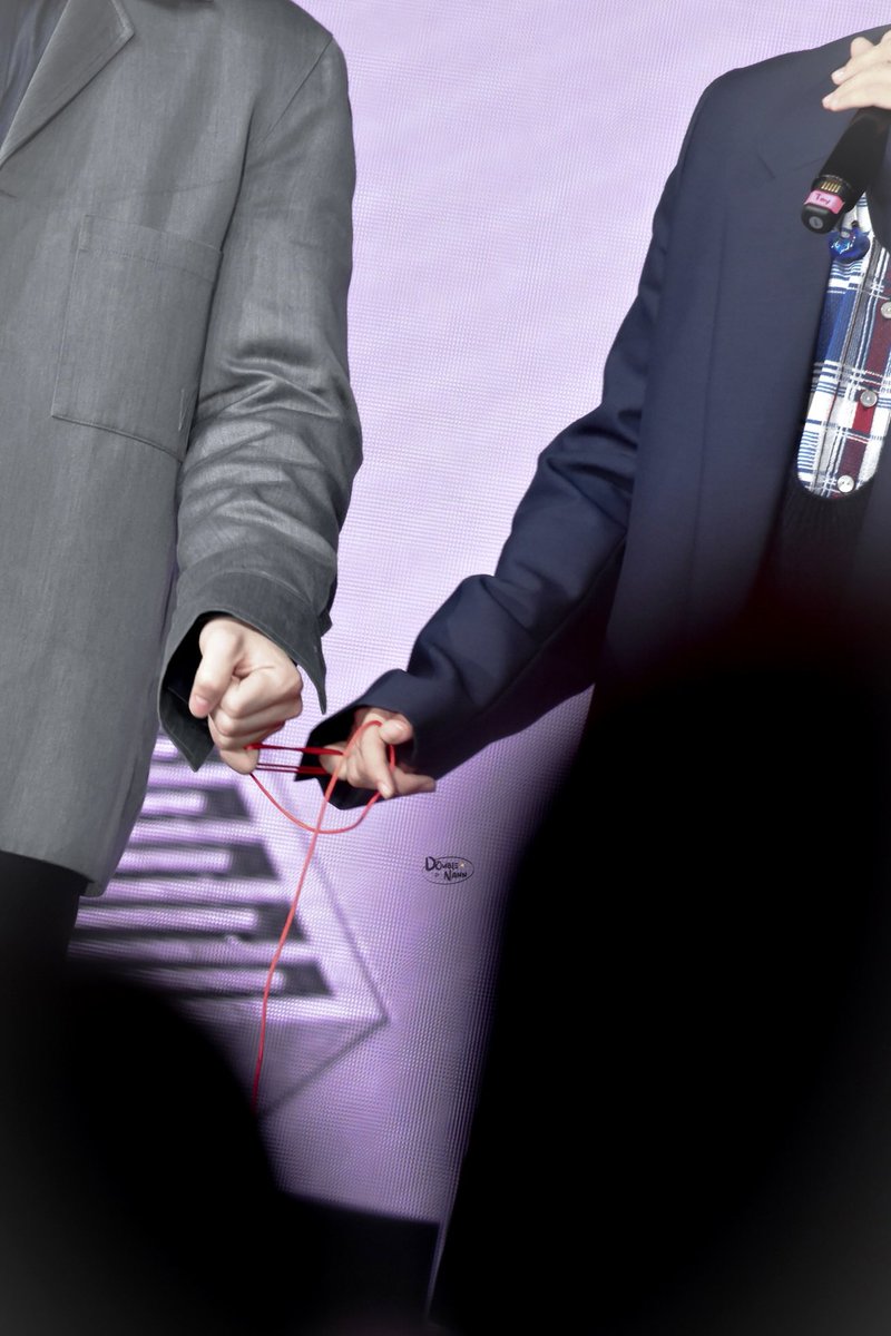 DoubleNann's tweet photo. ตลอดไปมีจริงไหม… 
ฉันภาวนา ให้เป็นเรื่องจริง

Magic Year with TayNew💙🩷 
#6YearsPolcaNeverDie 
#เตนิว https://t.co/vMxeBPsF5O