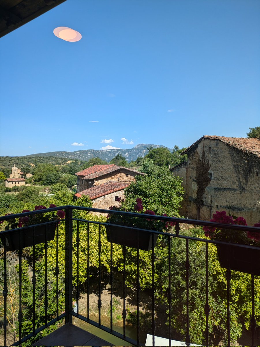 altuwi's tweet photo. Día tres en #Burgos #Frias #Tobera https://t.co/RAH0aNeOyg