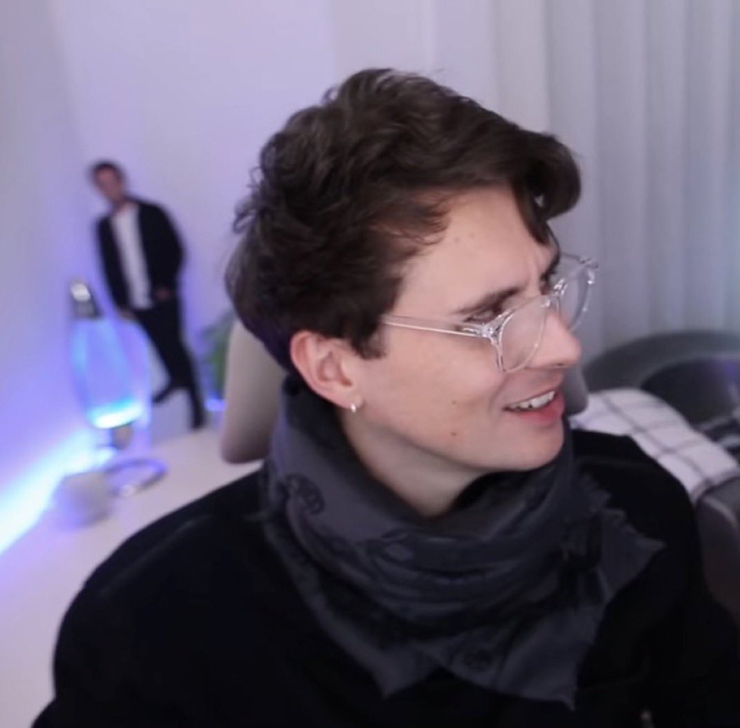 lily 🥟 tweet media