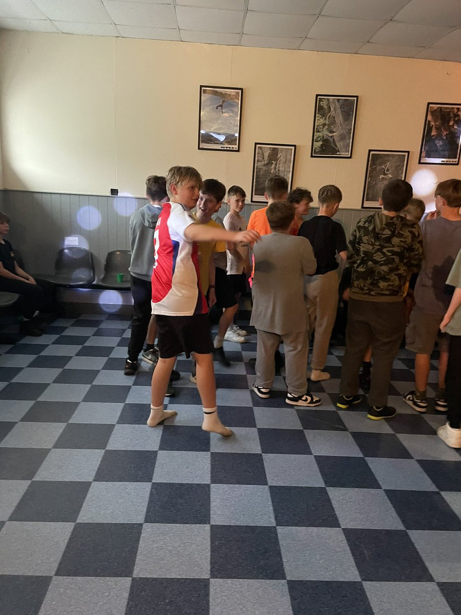 KHS 3-19 WELSH tweet media