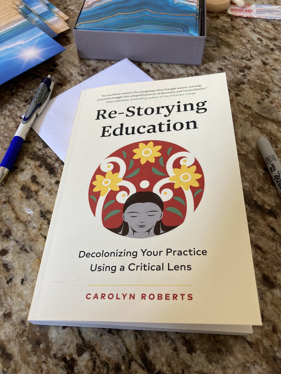 Carolyn Roberts tweet media