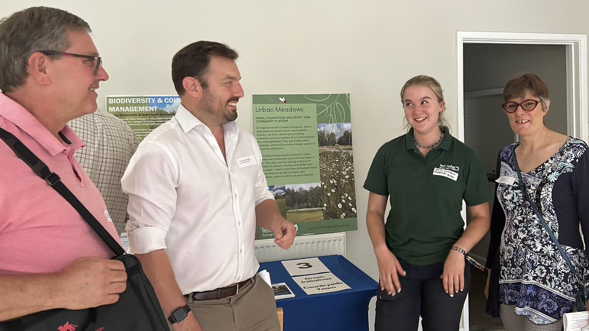 CooperGeoff's tweet photo. Thank you to @TestValleyBC staff & local organisations involved in this evenings community event at Chilworth Village Hall, which brought together #Chilworth, #Nursling&Rownhams, #NorthBaddesley & #ValleyPark community groups and councillors to work on improving our local area. https://t.co/uF7wCxLiC0