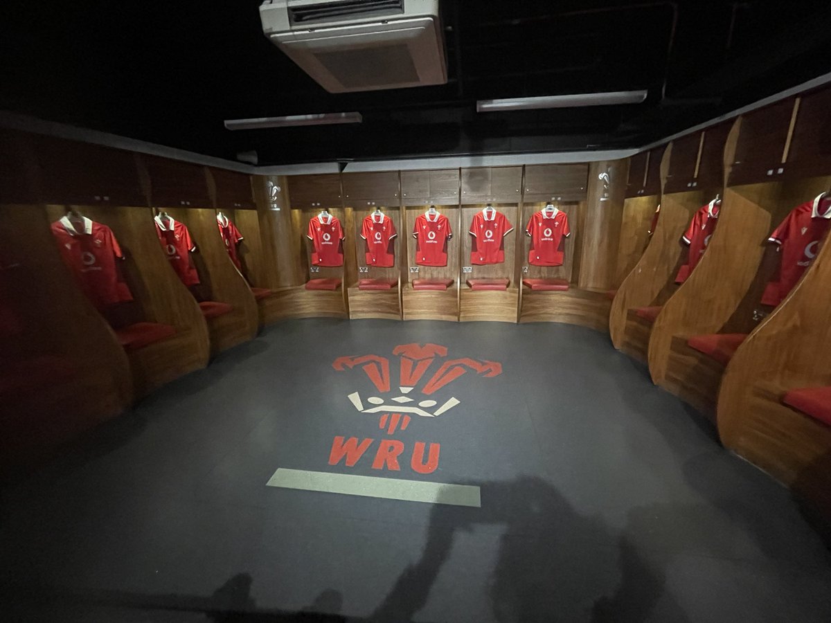 Brilliant trip with our year 9 &amp; 10 pupils. A pleasure to take these students &amp; they are a credit to their families 🩷👏🏻🏴󠁧󠁢󠁷󠁬󠁳󠁿🙌🏻 Thank you @MrsEvansMACS for organising @Main_MACS @MACSupperschool <a href="/MiddleMACS/">Middle School at MACS</a> <a href="/MissChildsMACS1/">MissChilds</a> <a href="/MlleWood_MFL/">Mme Harris</a>