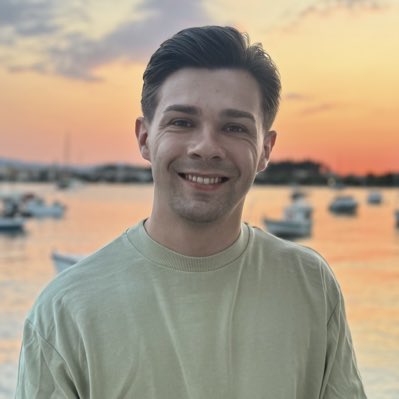 LewisKTV's tweet photo. #NewProfilePic https://t.co/v9lHp5eeX5
