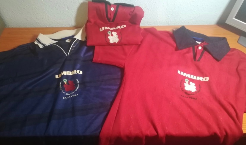 tetegades's tweet photo. @TwetEbora @alfresky80 Yo os dejo mis originales (de otra temporada) para el diseño si a alguien le gusta esta https://t.co/Y9cdXFlGK4