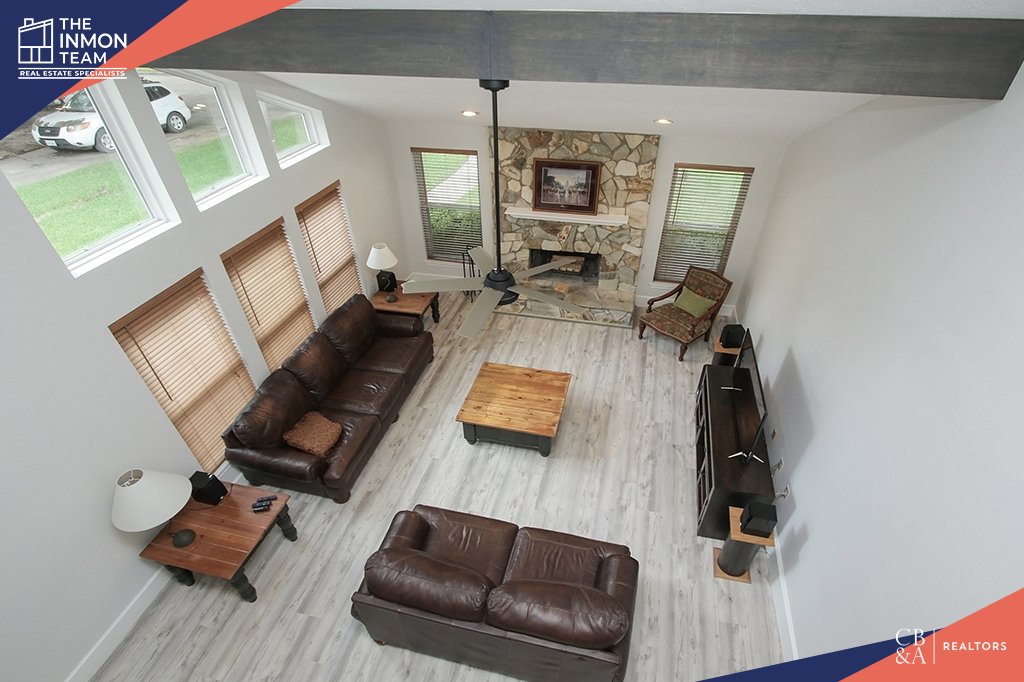 csinmon1's tweet photo. 🎉🏡 The Inmon Team’s Top Pick this week: a stunning 2-story home with modern amenities.

📍 11822 Quail Creek Drive, Houston, TX 77070
📅 Open House: July 20-21, 1-3 PM
🌟🔑 More info: https://t.co/npKPTLXnVT

#cbarealtors #theinmonteam #HomeSweetHome #TopPick #HoustonRealEstate https://t.co/eDuQPjvM6a