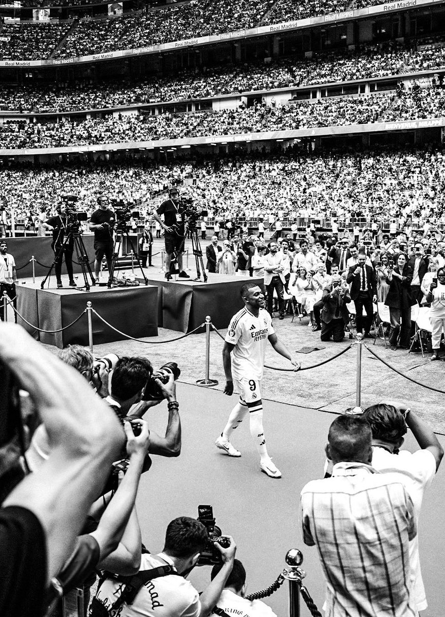 New era - <a href="/KMbappe/">Kylian Mbappé</a>