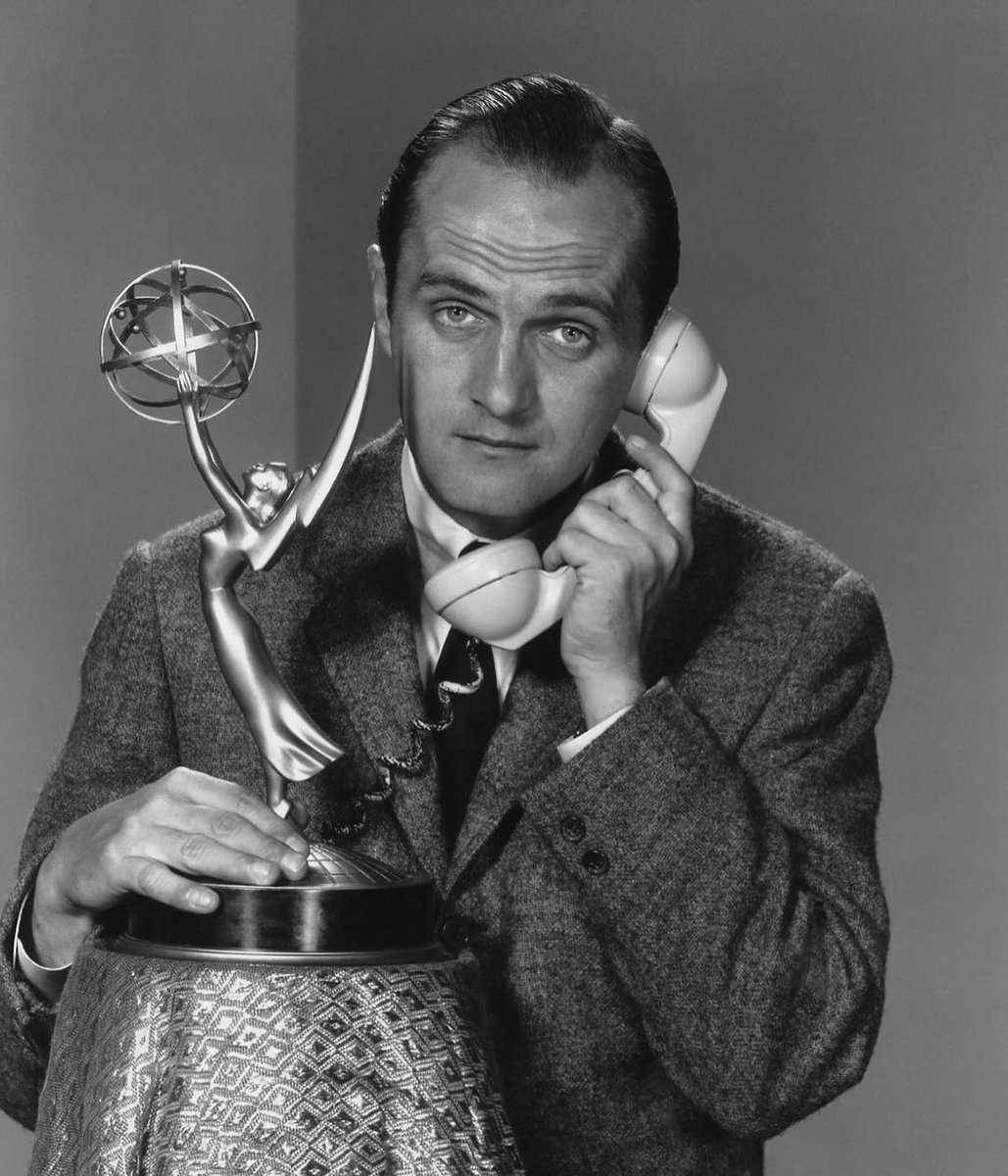 Jamie Lee Curtis, Judd Apatow, Paul Feig Remember Bob Newhart: "He Was Truly One of a Kind" thr.cm/kcUOJkU