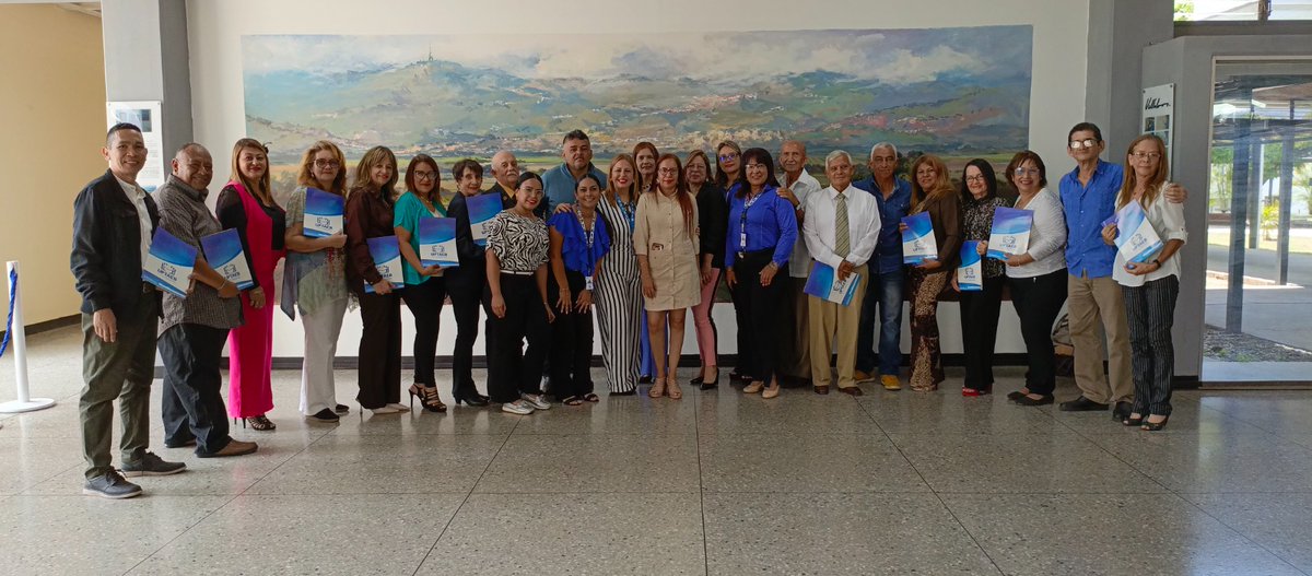 uptlara's tweet image. #18Julio || El compromiso y  el sentido de pertenencia hacia una Institución que está sembrada en el pueblo de Lara, caracteriza a los Uptaebistas que han contribuido a la formación de los larenses y al desarrollo del territorio. Felicitaciones.!!

#SomosUptaeb