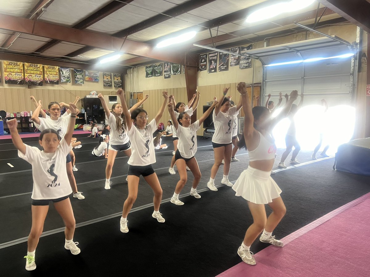 kassandram07's tweet photo. Cheer Force Athletics had an amazing 3 day Cheer Camp! Had a great time teaching and coaching at the CFA Summer Cheer Camp 2024! In three days my Advanced group excelled in cheer, chant and dance! Can’t wait for the next one in Fall! #cheercamp #cfa #stunts #jumps https://t.co/WmSUB82yqD