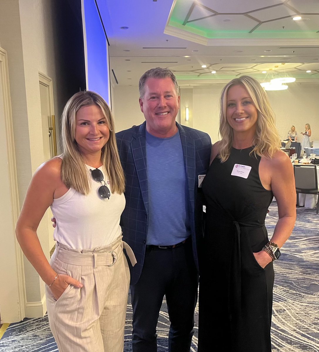 GMurphPhils's tweet photo. Best team in the business. 
The Murphy Group at EXP Realty. Call us! @MelSharpSells https://t.co/rad8y08F6S