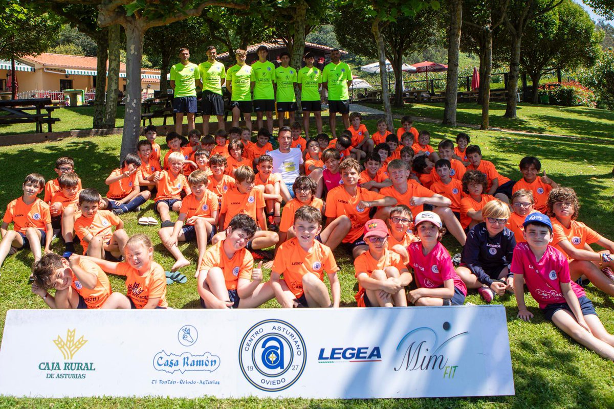 Día diferente el de hoy compartiendo experiencias y aprendiendo de los más peques.
Siempre es un placer estar rodeados de niños y ver como disfrutan.
Muchas gracias <a href="/SDEPORTESCAO/">DeportesCAO</a>