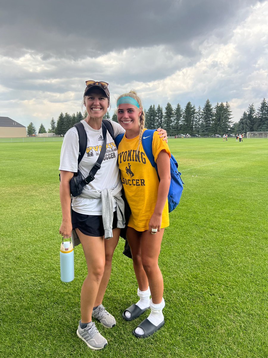 JaceyPhillips25's tweet photo. Thank you @wyosoccer for putting on this great ID camp. I truly enjoyed this camp and getting to know all the coaches and players. I love the environment and campus here! 💛🤎 #cowgirlup #GoWyo
@ImYouthSoccer @ImCollegeSoccer @TopDrawerSoccer @NCAASoccer @SRUSA_Official @GoMVB https://t.co/71kaaBOYoz