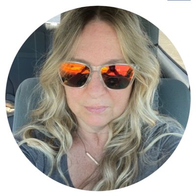 day_durbin's tweet photo. #NewProfilePic https://t.co/ijN4RA6iBT