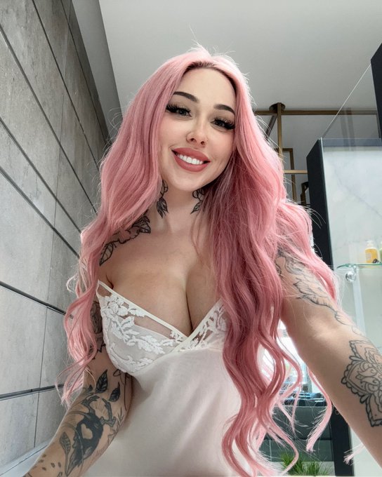 FREE vip page for the next 20 babes https://t.co/wDqzuSrYkg https://t.co/KNydLL1ofo