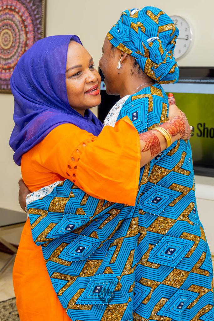Burundi1stLady's tweet photo. Thank you for your warm welcome and hospitality, Your Excellency @mariamwinyi. God bless you! https://t.co/7nOhFL3YIW