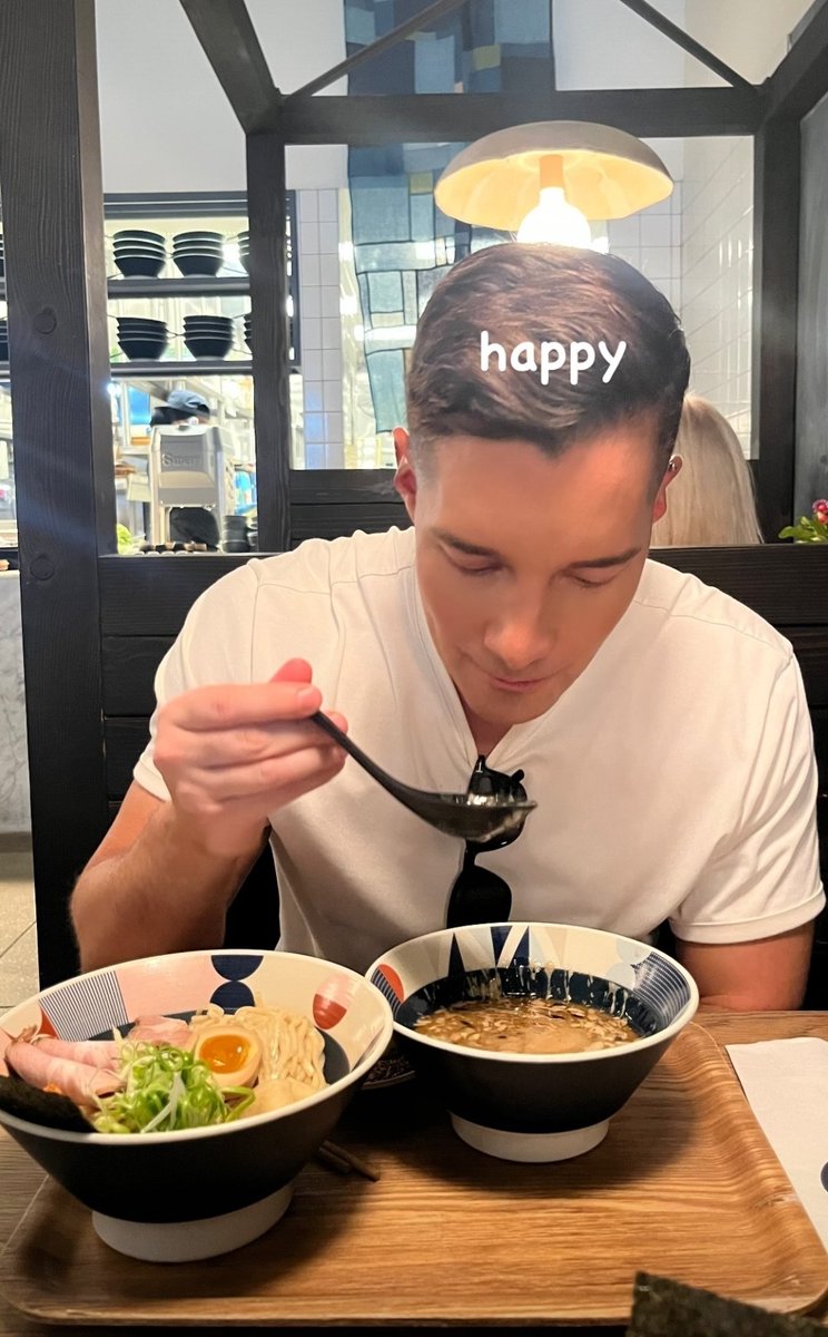 acsasantos3's tweet image. Max&apos;s birthday today 🎂🎊🎉

Yos posted these cute pics 🥰

#maxyos #HappyBirthday #yos 
#coulplecute #LGBTQIA #freelove