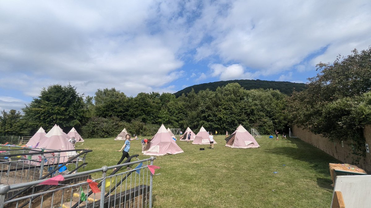 KHSMiddlePhase's tweet photo. Year 6 KHS Fest today for our Year 6 pupils’ penultimate day on the primary site! Teepees, Deri walk, Forest Schools, ice cream van, water balloons and dance routines! A fantastic day had by all! ☀️😎 #partone https://t.co/kDImOOt3Ca
