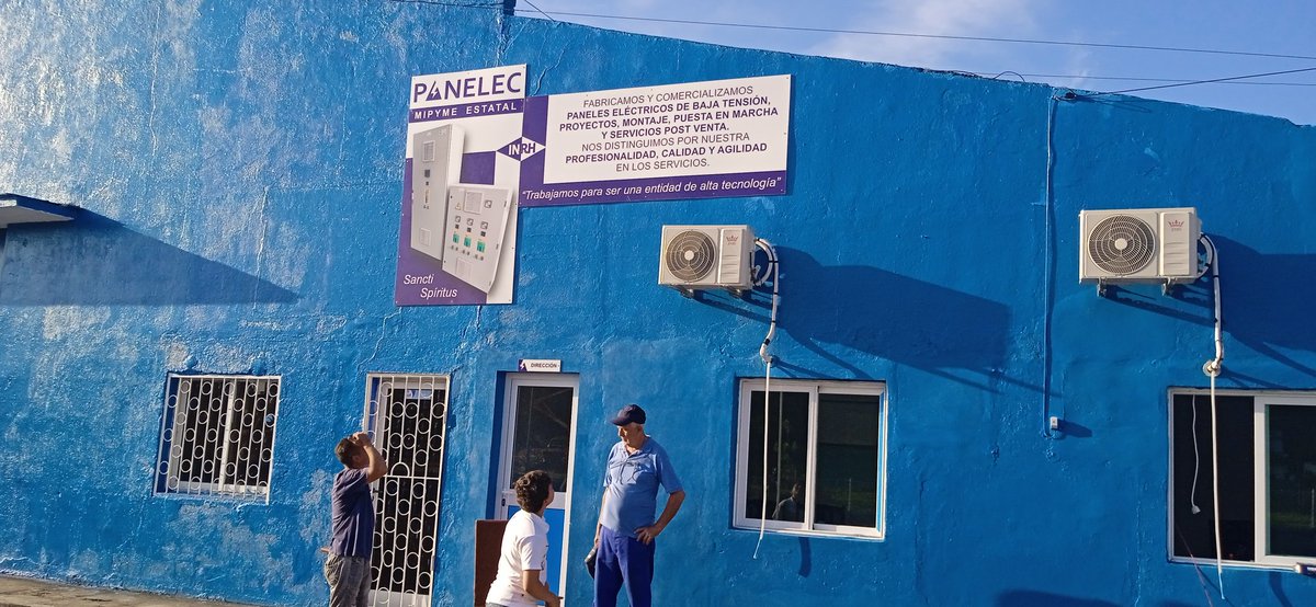 PANELEC construye e instala nuevas pizarras eléctricas y construye un nuevo taller #SanctiSpíritusEn26 #SanctiSpírirusEnMarcha <a href="/arrierodigital/">Cristobal Alamo P</a> <a href="/DeivyPrezMartn1/">Deivy Pérez Martín</a> <a href="/AlexisLorente74/">Alexis Lorente Jiménez</a> <a href="/EVilluendasC/">Enrique Villuendas</a> <a href="/DiazCanelB/">Miguel Díaz-Canel Bermúdez</a> <a href="/EVilluendasC/">Enrique Villuendas</a> <a href="/LuisRamonGMCuba/">Luis Ramón González Martín</a>