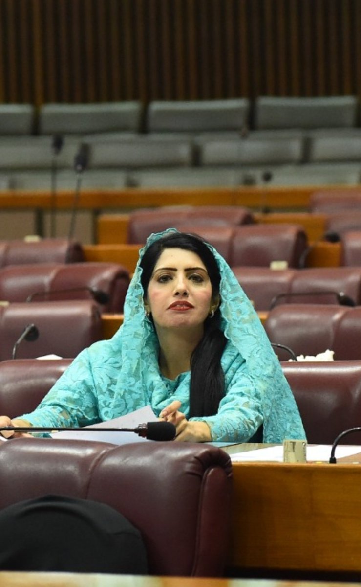 معلوم نہیں ہے میرے صیاد کو یہ شاید 
گھٹتی ہے اگر سانس تو کھلتی ہے زبان اور