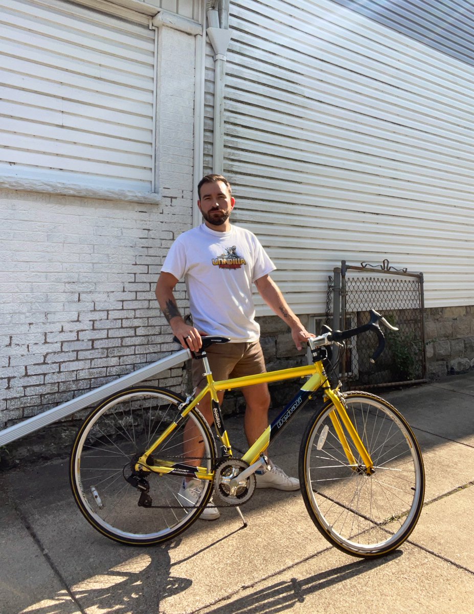 Eli51694's tweet photo. Been really into biking lately https://t.co/wcy4BQsGjC
