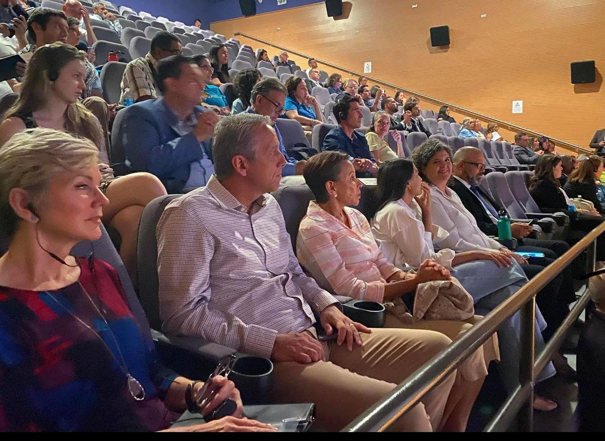 RD_PuertoRico's tweet photo. 📢 Energy Secretary Jennifer Granholm and USDA leaders gathered in Coamo to emphasize the Biden-Harris Administration's commitment to Puerto Rico through the RPN. 🌎💡 #RuralPartnersNetwork #SustainableEnergy #PuertoRico https://t.co/xu9iJaw5gg