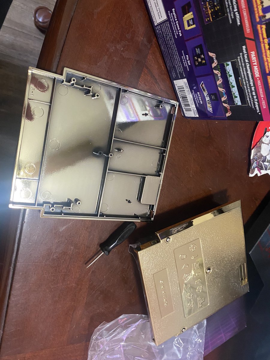 For anyone who wanted to know what the inside of the Nintendo world Championship replica cart looked like.