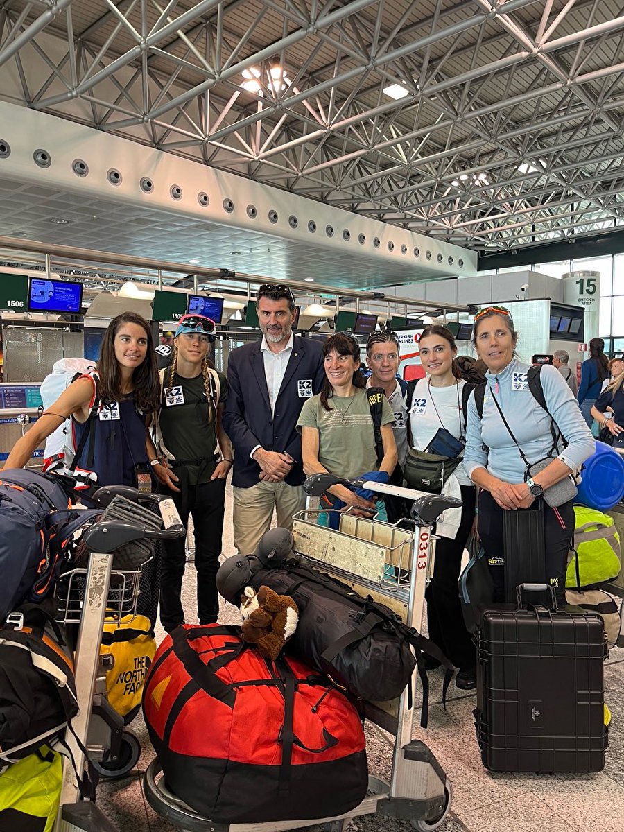 GuiaTagliapietr's tweet image. During the last month, I took part in the #K270Women Expedition to carry out scientific tests on 8 amazing alpinists. It was an incredible experience. I thank Agostino and Francesca Da Polenza, Prof.ssa Cogo, Prof.ssa Pratali and the C.A.I.
planetmountain.com/it/notizie/k2-…