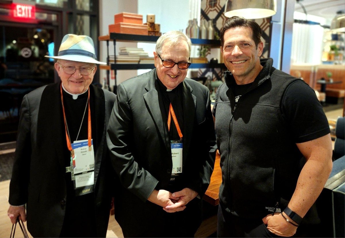 MagisCenter's tweet photo. Fr. Spitzer is at The National Eucharistic Congress!
Stop by the Sophia Institute for Teachers booth today or tomorrow, get a signed copy of his new book and grab a picture (and tag us!) while you are there.
#FrSpitzer #Magis #MagisCenter #NEC #NationalEucharisticCongress https://t.co/lUd8ukj2sS