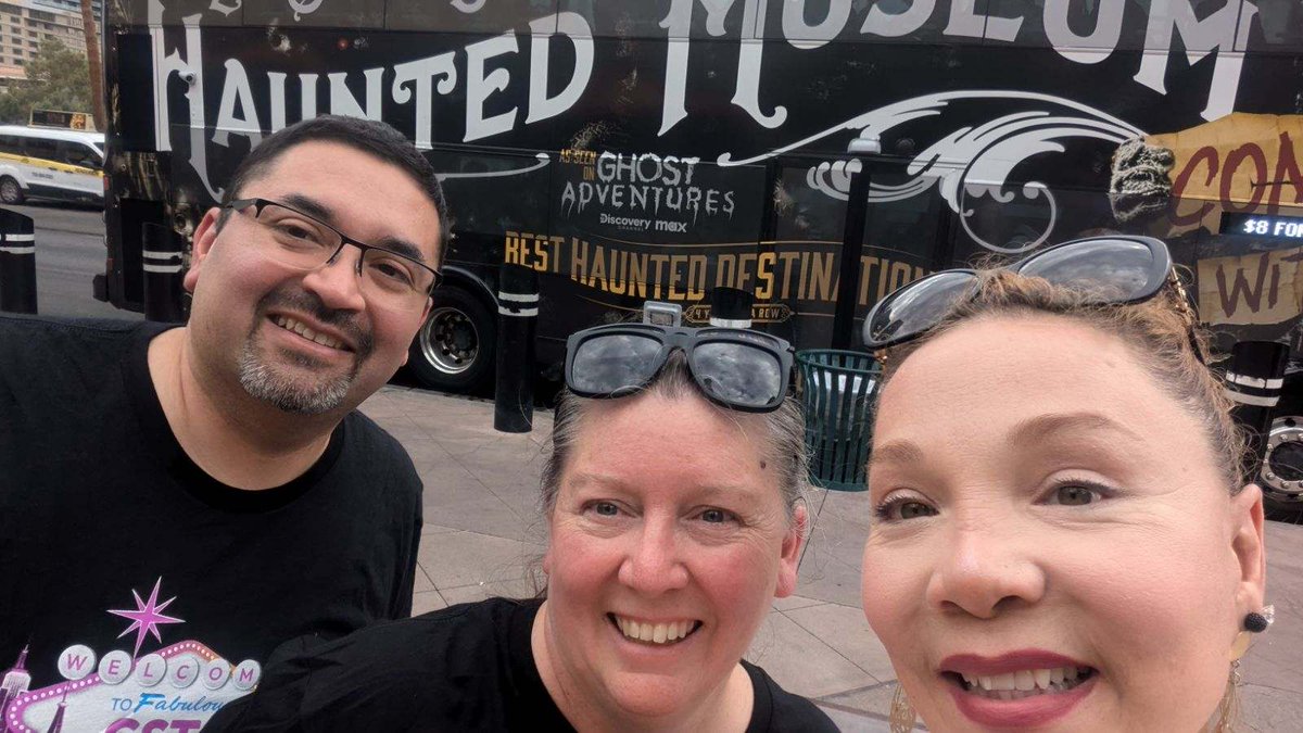 Roskosky90's tweet photo. Thank you #CSTA24 Had a great time in Vegas! Learned lots, fun times, great information &amp; being a part of the biggest Computer Science Dept ever! #CanutilloISDinTheHouse #CSTARocks #MyRibbonIsBetter @EagleJudge91 @CanutilloISD @dykerney @JesiArellano @FClark_NWECHS @PedroGalaviz9 https://t.co/QTwfGSwW66
