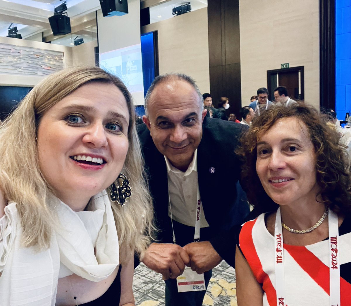 Shustova Group (@shustovalab) on Twitter photo Fantastic talks by <a href="/JPdaCheerleader/">Jihye Park</a>, <a href="/Eddaoudi_FMD3/">Prof. Eddaoudi_FMD3</a>, @OmarFarha5, <a href="/LongLabCal/">The Long Group</a>, <a href="/LotschGroup/">Lotsch Group</a>, Omar...-want to be split to attend all sessions!πThank you <a href="/jetsinglee/">Jet Lee π§βπ¬</a> from <a href="/CommsMaterials/">Communications Materials</a> for supporting <a href="/9thMOF2024/">MOF2024</a> and congratulations #WomeninMOFs - beauty and powerπ! Fantastic talks by <a href="/JPdaCheerleader/">Jihye Park</a>, <a href="/Eddaoudi_FMD3/">Prof. Eddaoudi_FMD3</a>, @OmarFarha5, <a href="/LongLabCal/">The Long Group</a>, <a href="/LotschGroup/">Lotsch Group</a>, Omar...-want to be split to attend all sessions!πThank you <a href="/jetsinglee/">Jet Lee π§βπ¬</a> from <a href="/CommsMaterials/">Communications Materials</a> for supporting <a href="/9thMOF2024/">MOF2024</a> and congratulations #WomeninMOFs - beauty and powerπ!