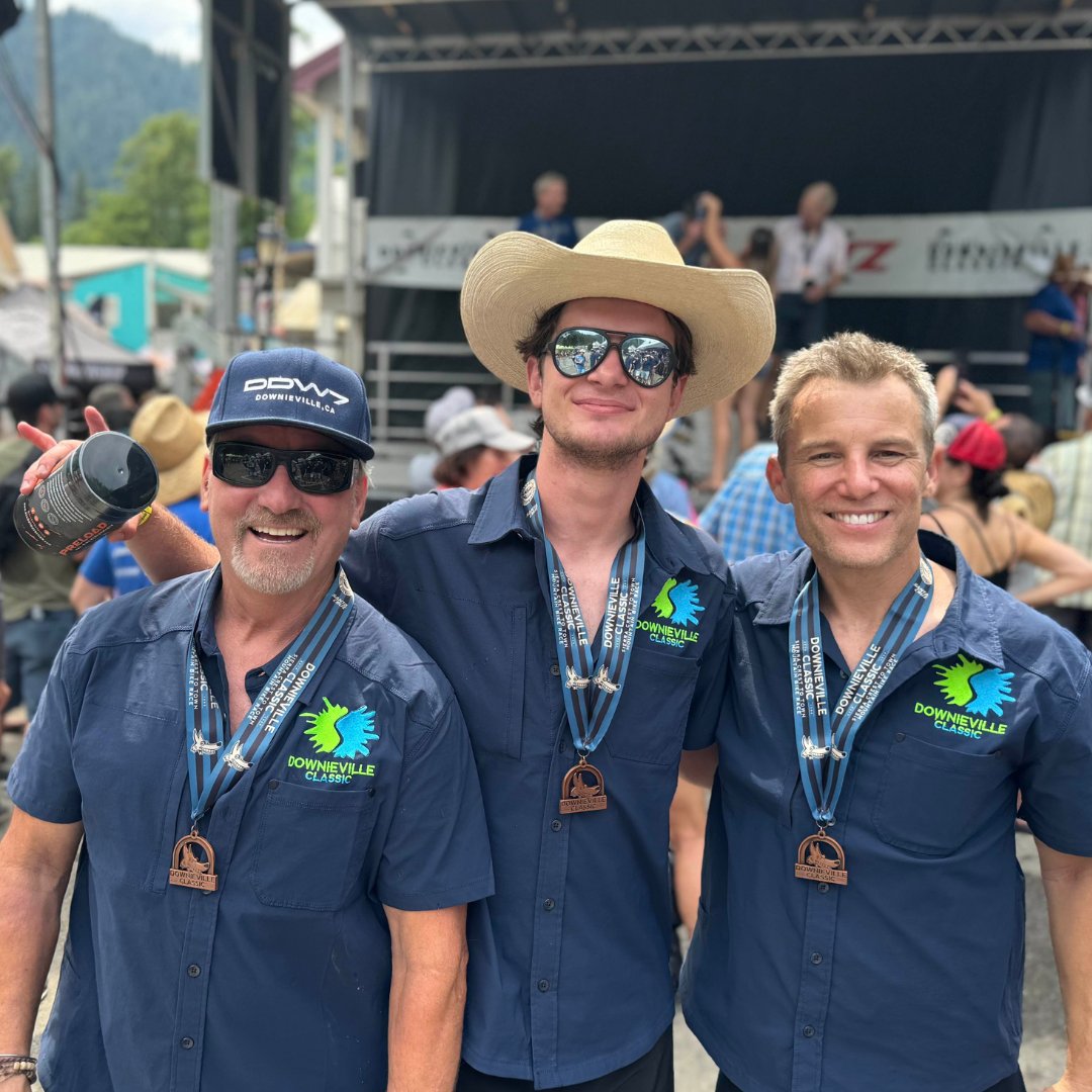 🚨Custom Embroidery Alert! Check out what we created for a local Mountain Bike Team for the Downieville Classic.  We're now doing custom embroidery.  Reach out for more info!  #embroidery #custom #downievilleclassic