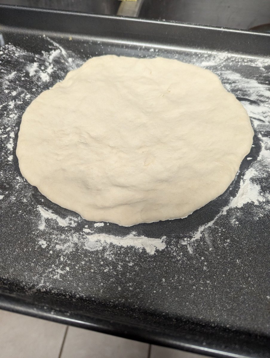 NotRayNarvaez's tweet image. Anyone want some handmade pizza?