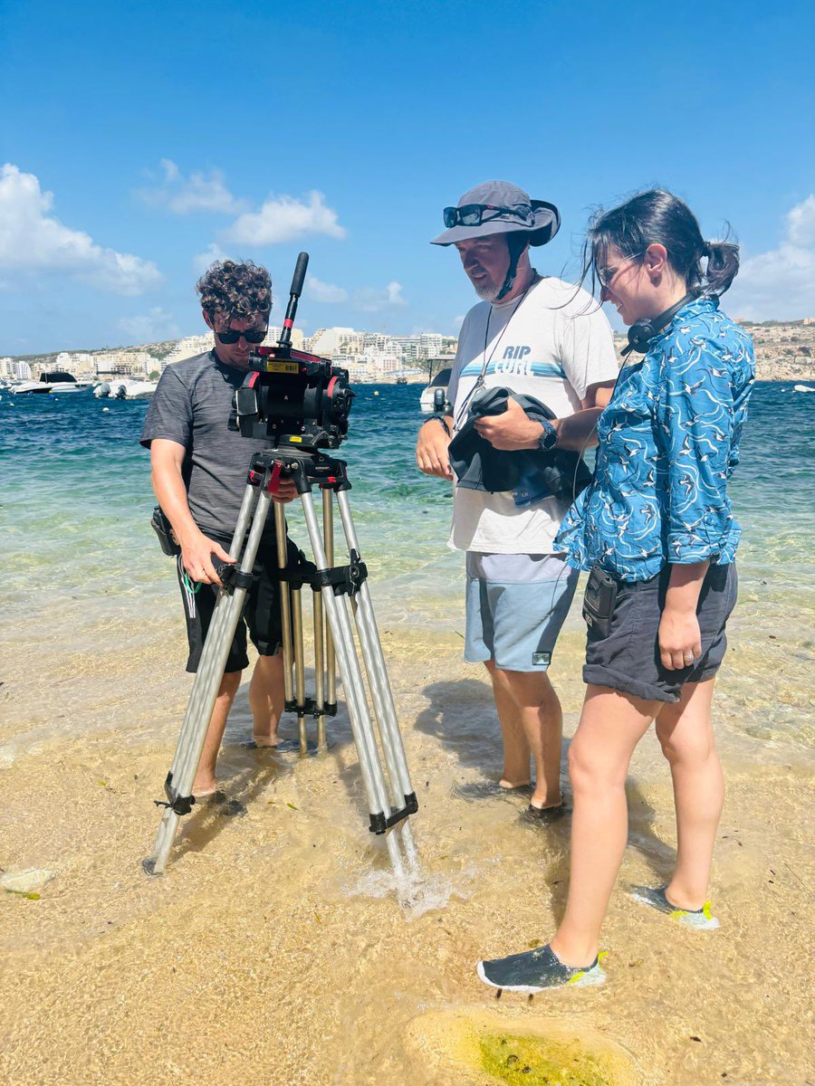 MerlynMMR's tweet image. At work - it looks more beautiful than reality, it’s hot hot hot! And so hard, true story!
#directing #WomenInFilm