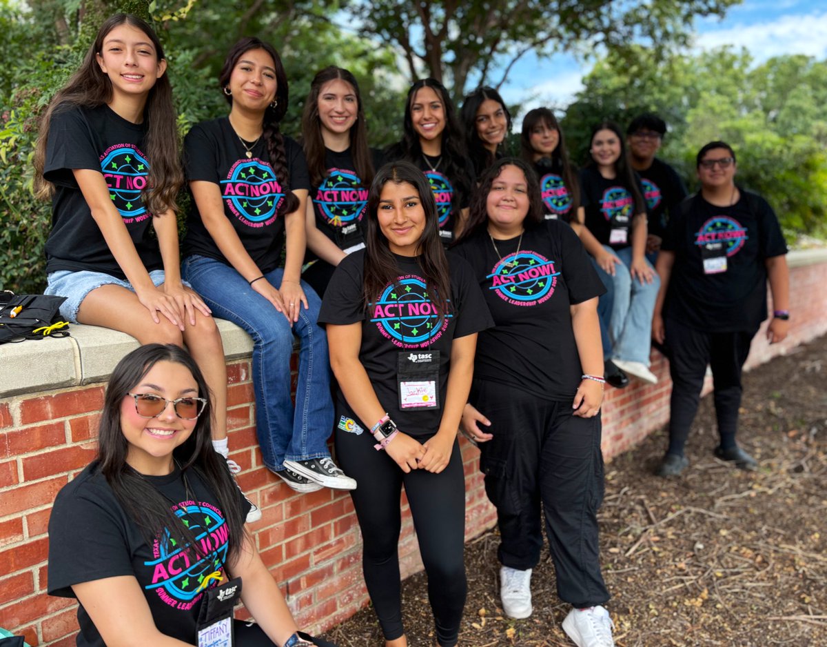 Montwood HS StuCo tweet media
