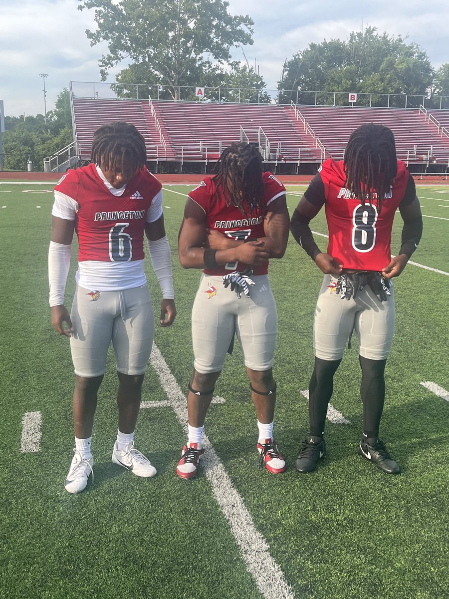 Andre (@andreparkerjr5) on Twitter photo Scary sight
2024-25 season linebacker room crazy
<a href="/AndreParkerJr5/">Andre</a> #6
<a href="/Gwill280/">Greg Williams</a>#7
<a href="/Nelson_Paul8/">Paul Nelson</a> #8 Scary sight
2024-25 season linebacker room crazy
<a href="/AndreParkerJr5/">Andre</a> #6
<a href="/Gwill280/">Greg Williams</a>#7
<a href="/Nelson_Paul8/">Paul Nelson</a> #8