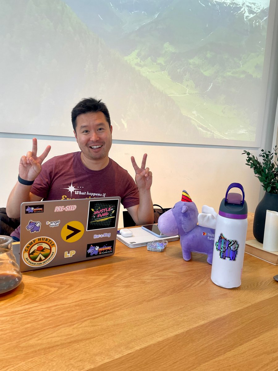 Zoya Khan tweet media