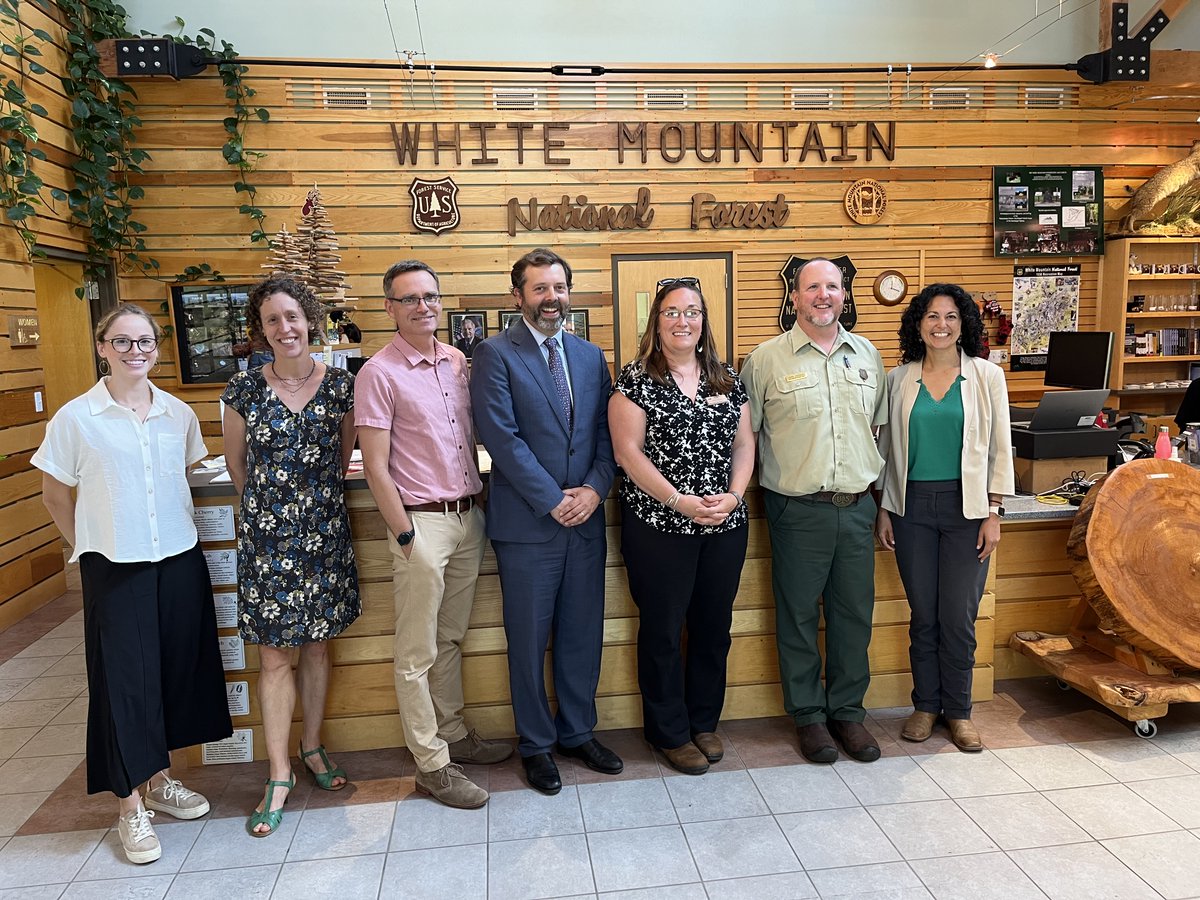 Today I got to see how <a href="/usdaRD/">Rural Development</a>’s Rural Business Development Grants are working to grow rural communities. It was great to join <a href="/CsaundersVT/">Chris Saunders</a> at Franconia Soaring to announce $1.9 mil in Northern Border Regional Commission Catalyst Awards, and also to meet with <a href="/forestservice/">USDA Forest Service</a> staff