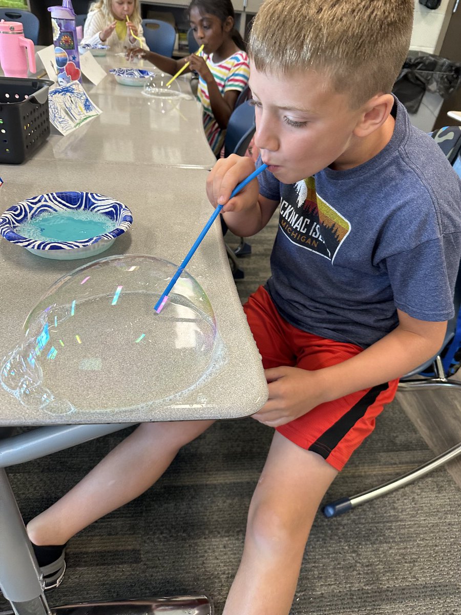 SLCSJumpStart's tweet photo. We had a “magical” start to our Jump Start program! Making magic bubbles in 4th grade during week one! https://t.co/8DRw596Ba5