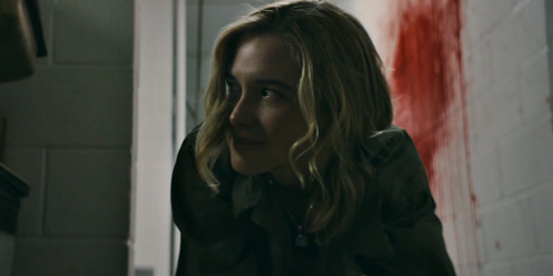 paperjessie's tweet image. Zoe tem muito a energia de final girl, mas acho estranho chamar ela assim num filme desses #RunHideFight