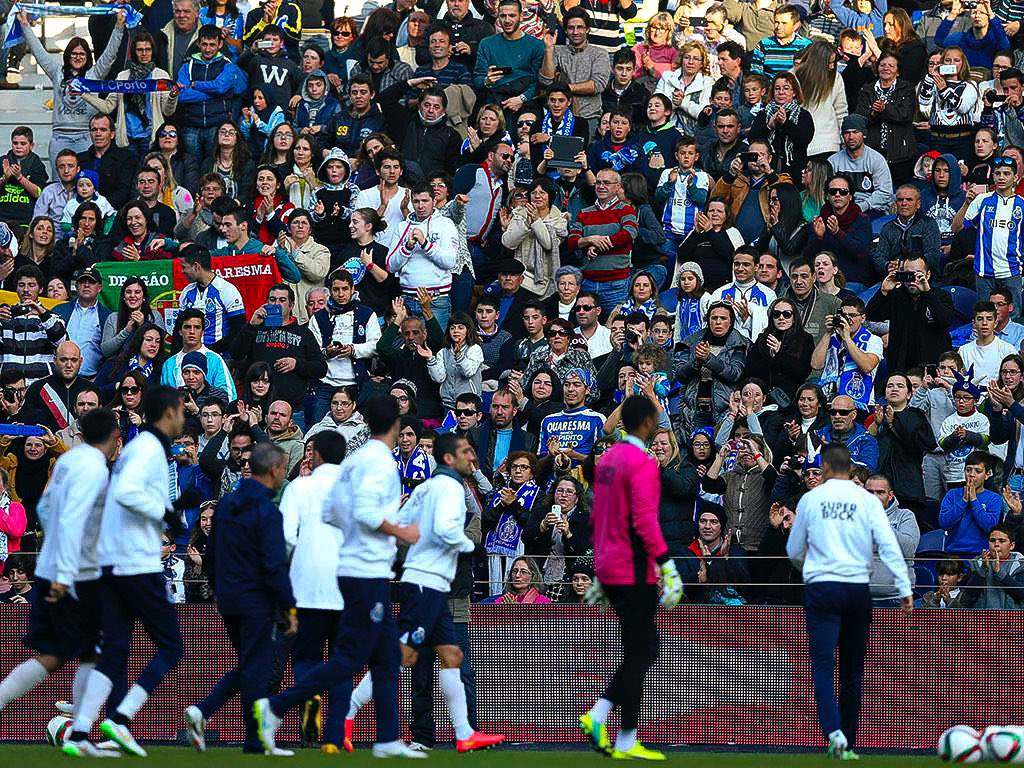- Apresentação dos equipamentos. ✅
- Apresentação do plantel. ✅
- Redes sociais mais ativas e próximas. ✅
- Treino aberto 1 Janeiro. 👀⏳

O FC Porto voltou a ser dos sócios.